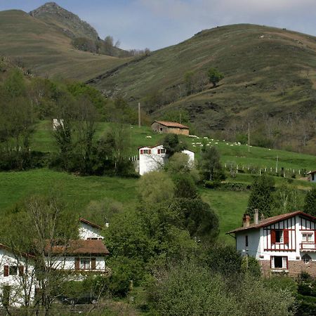 Hotel Juantorena Сент-Етиен-дьо-Байгори Екстериор снимка