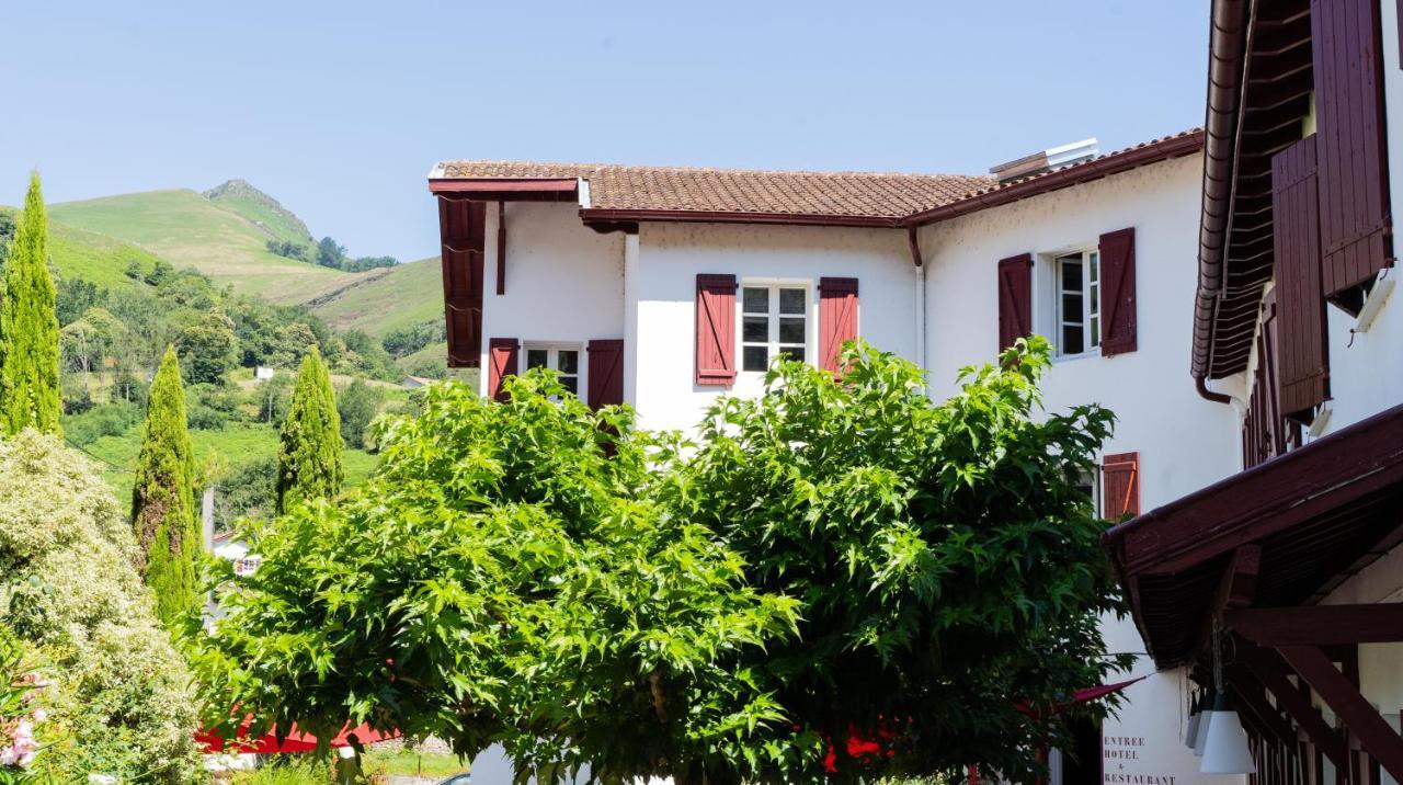 Hotel Juantorena Сент-Етиен-дьо-Байгори Екстериор снимка